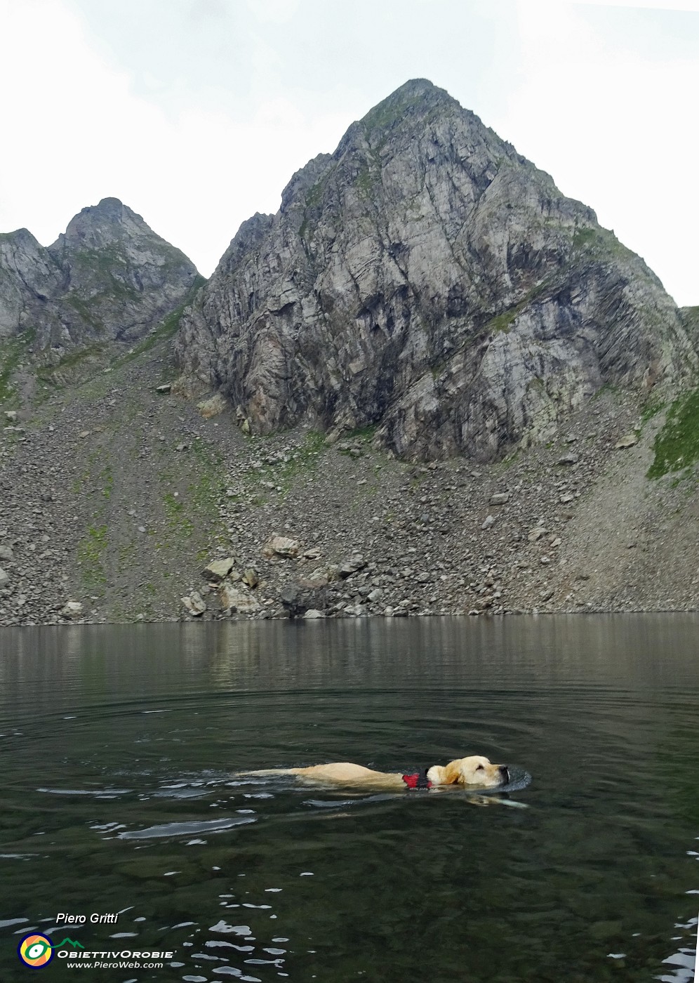 53 Finalmente bagnetto nel Lago Rotondo (2256 m) !.JPG -                                